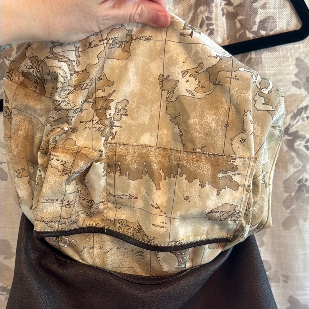 Alviero Martini Gold and Brown Hobo Shoulder Bag - Picture 13 of 14